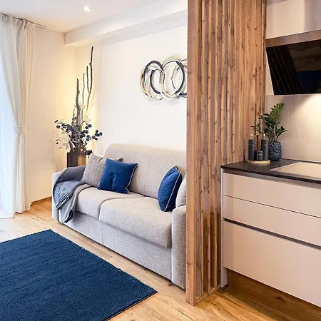 Apartment Alpenluxus Presents Design - Terrace & Car Park
