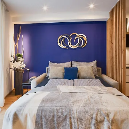 Alpenluxus Presents Design - Terrace & Car Park Apartman
